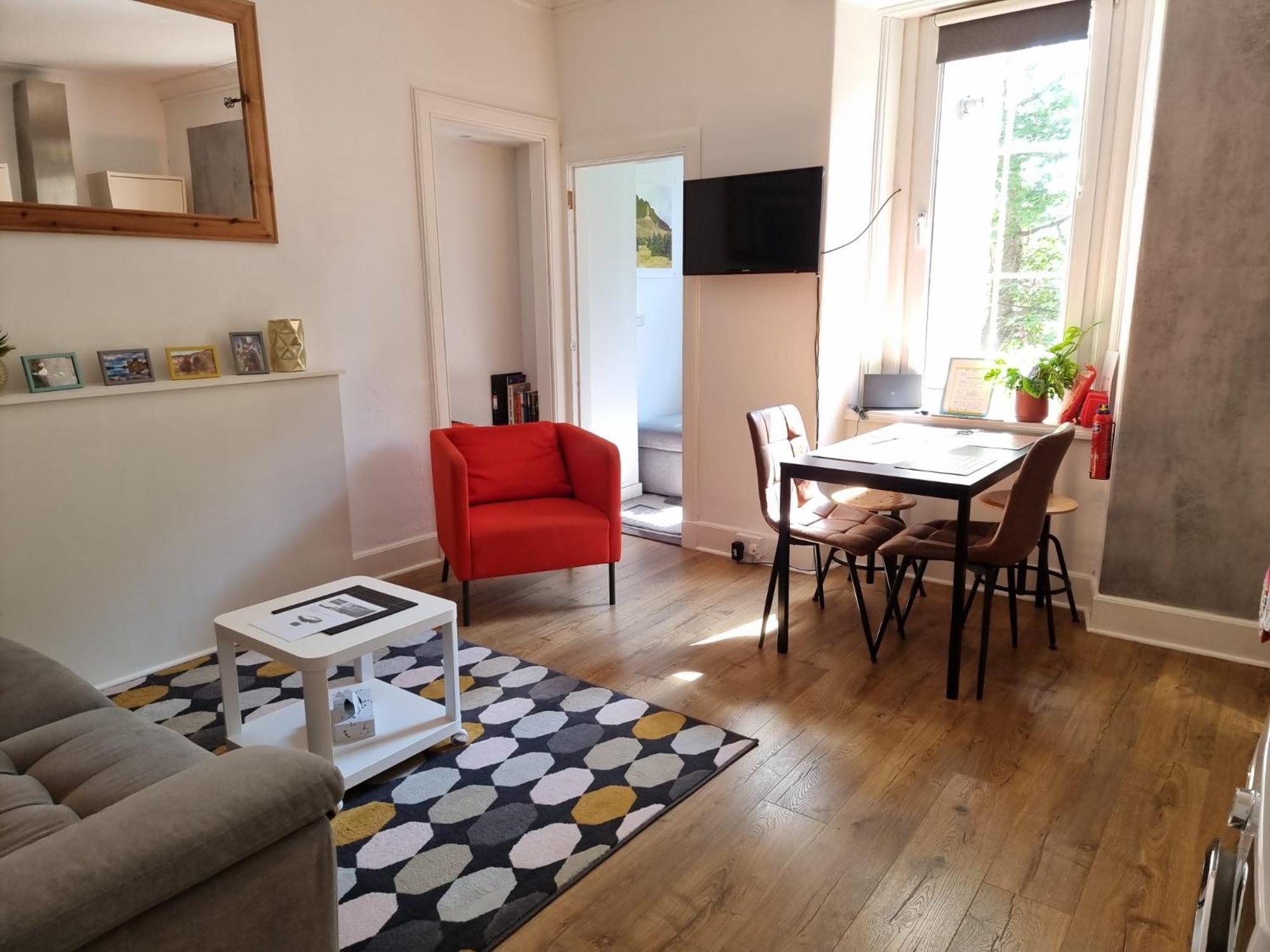 Charming Victorian Apartment, Close To Centre Inverness Exterior photo
